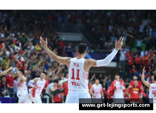 易建联成功入选NBA全明星阵容，成为中国最耀眼的篮球之星